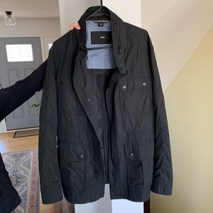 Hugo Boss 42R black lightweight jacket